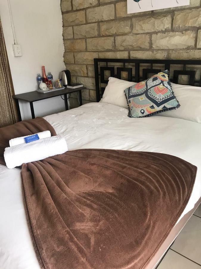בלומפונטייין Queenspark Lodge מראה חיצוני תמונה
