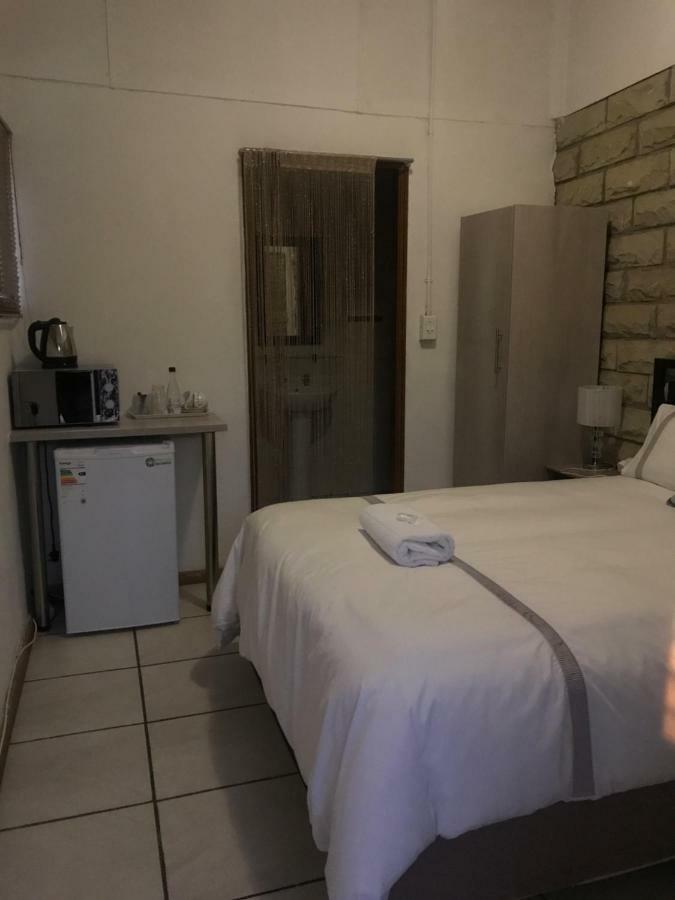 בלומפונטייין Queenspark Lodge מראה חיצוני תמונה