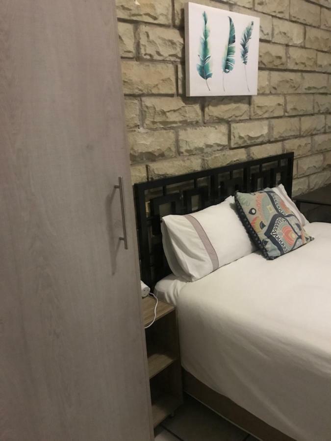 בלומפונטייין Queenspark Lodge מראה חיצוני תמונה