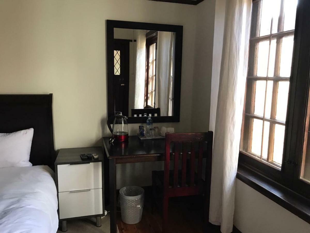 בלומפונטייין Queenspark Lodge מראה חיצוני תמונה